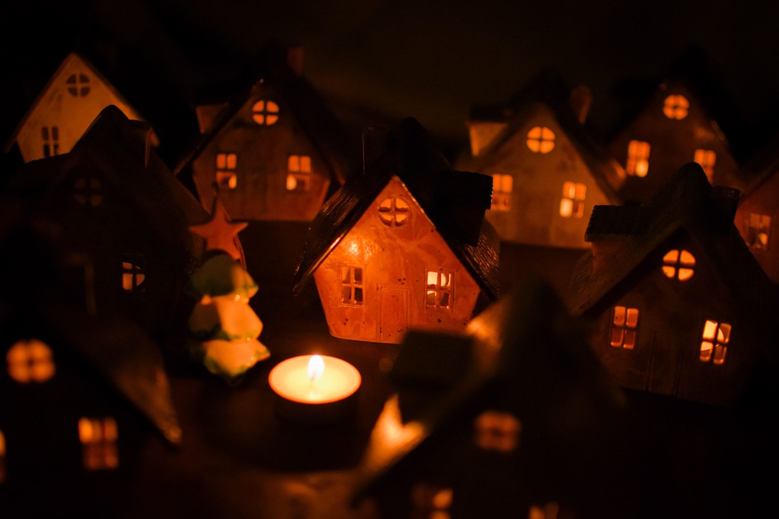 Mass Image Compressor Compressed this image. https://sourceforge.net/projects/icompress/ with Quality:80