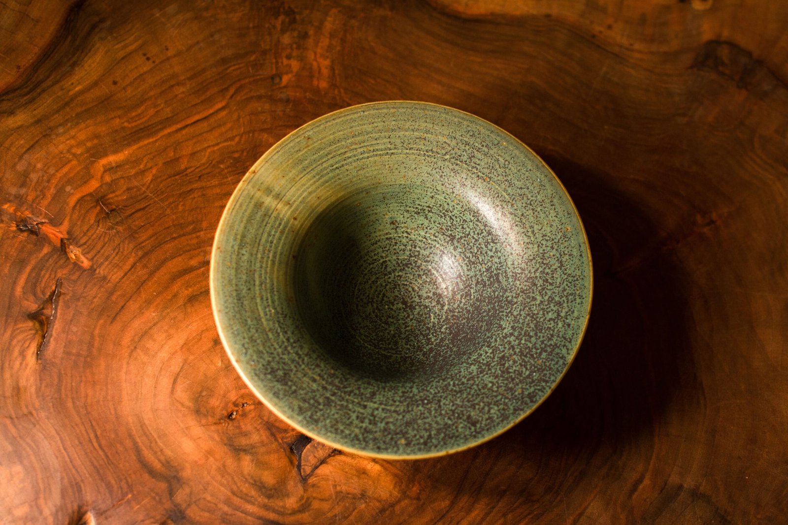 Mass Image Compressor Compressed this image. https://sourceforge.net/projects/icompress/ with Quality:80