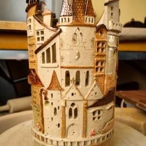 Viaduct cu căsuțe și turnuri